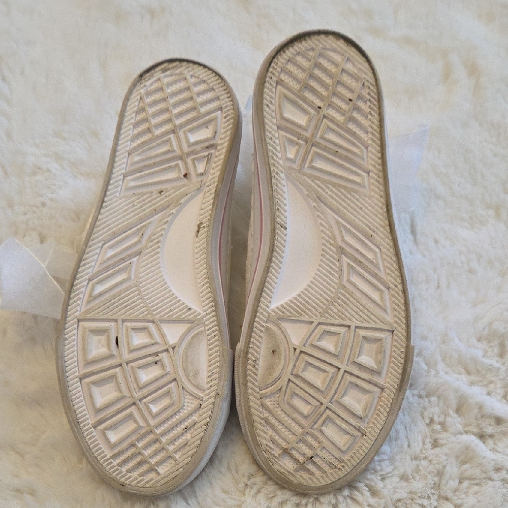 Girls White Iridescent High-Top Sneakers with Sheer Ribbon Laces - Picture 6 of 7
